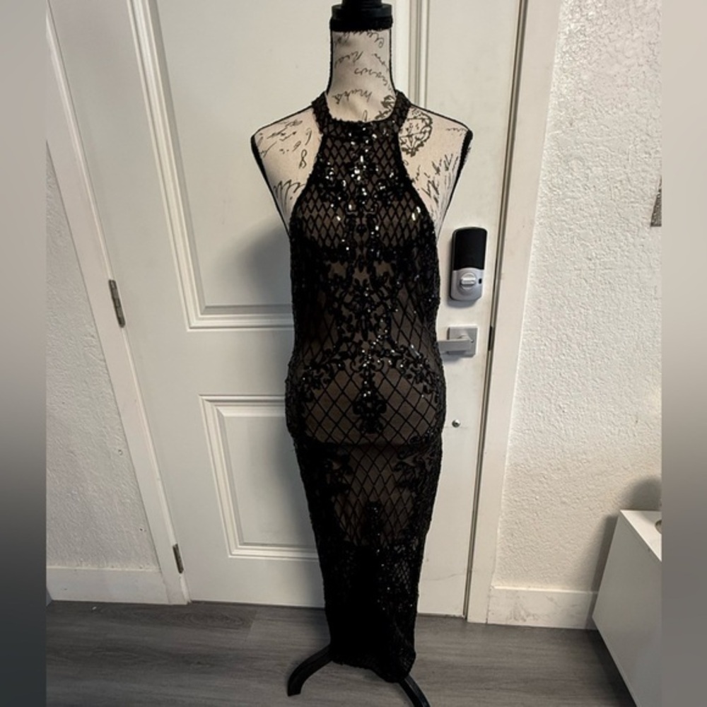 Privy Sequin Mesh Bodycon Prom Dress Black/Nude Halter Size M